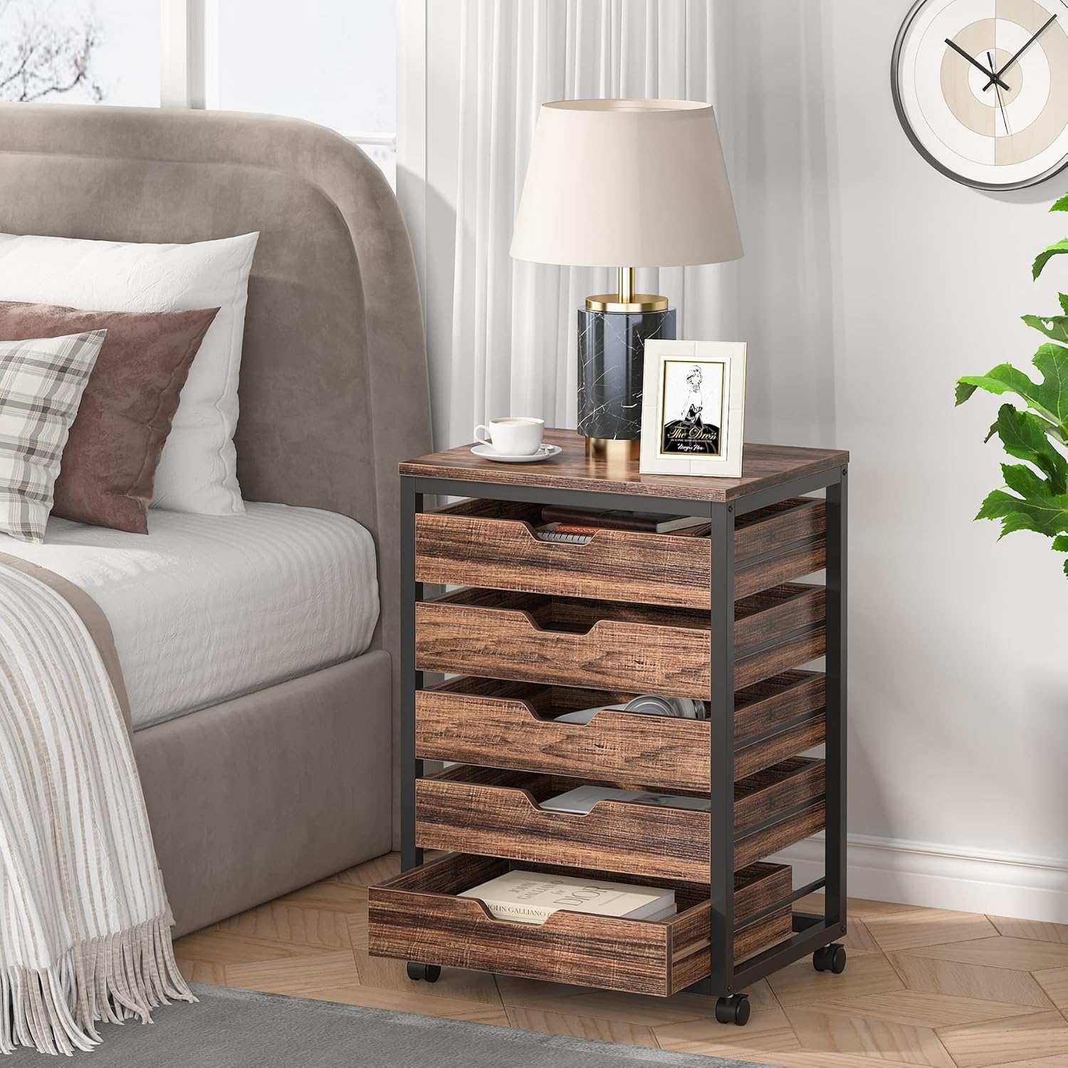 5-Drawer Chest, Industrial Storage Drawer Dresser Cabinet with Wheels